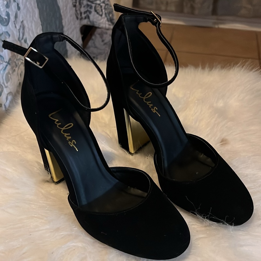 Black velvet heels